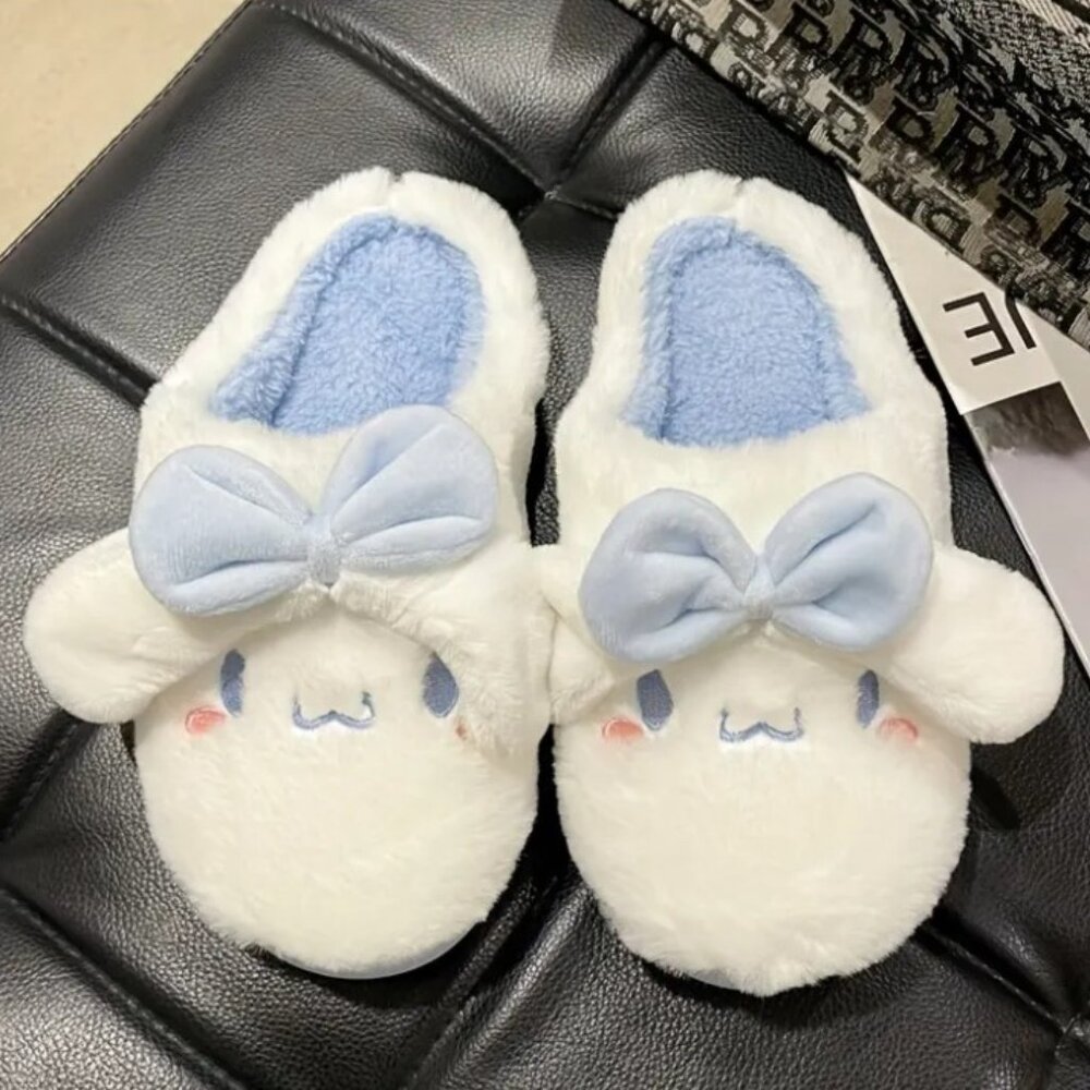 Cinnamonroll Plush Slippers ~Sanrio - Picture 6 of 7
